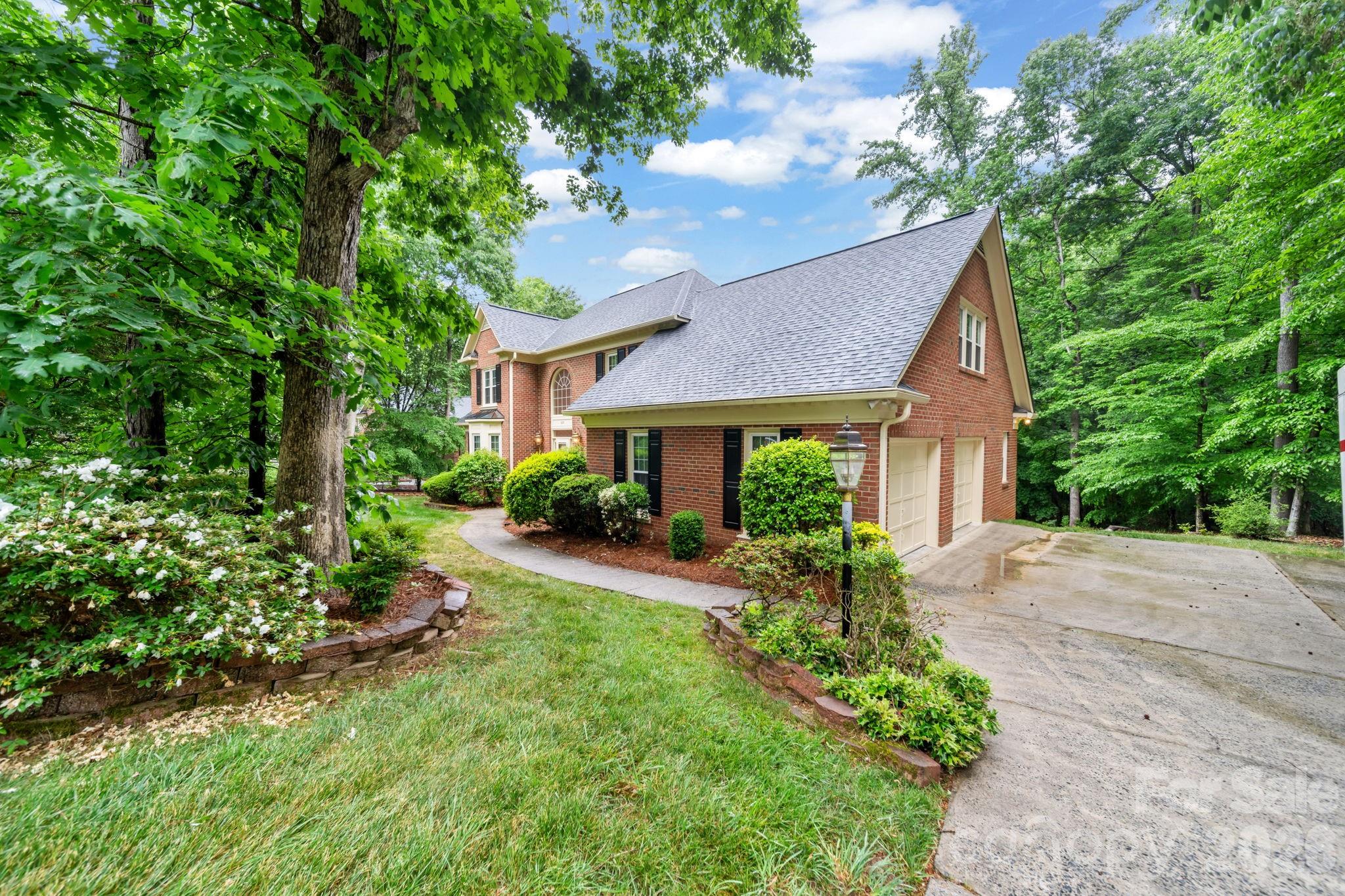 5215 Silchester Lane
