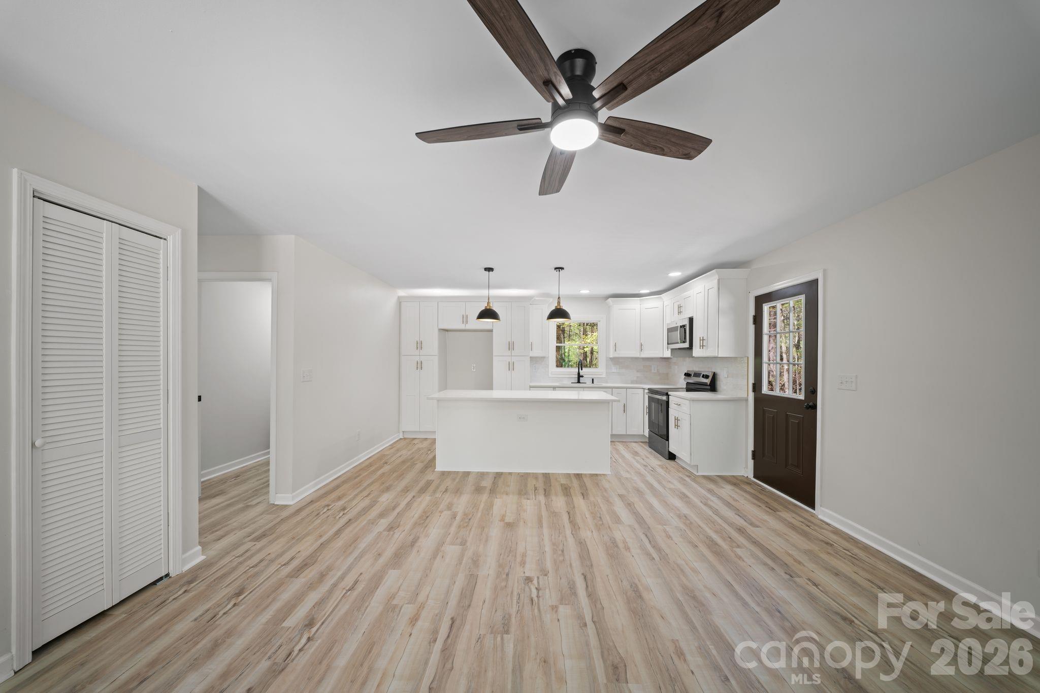 1263 See Off Mountain Road