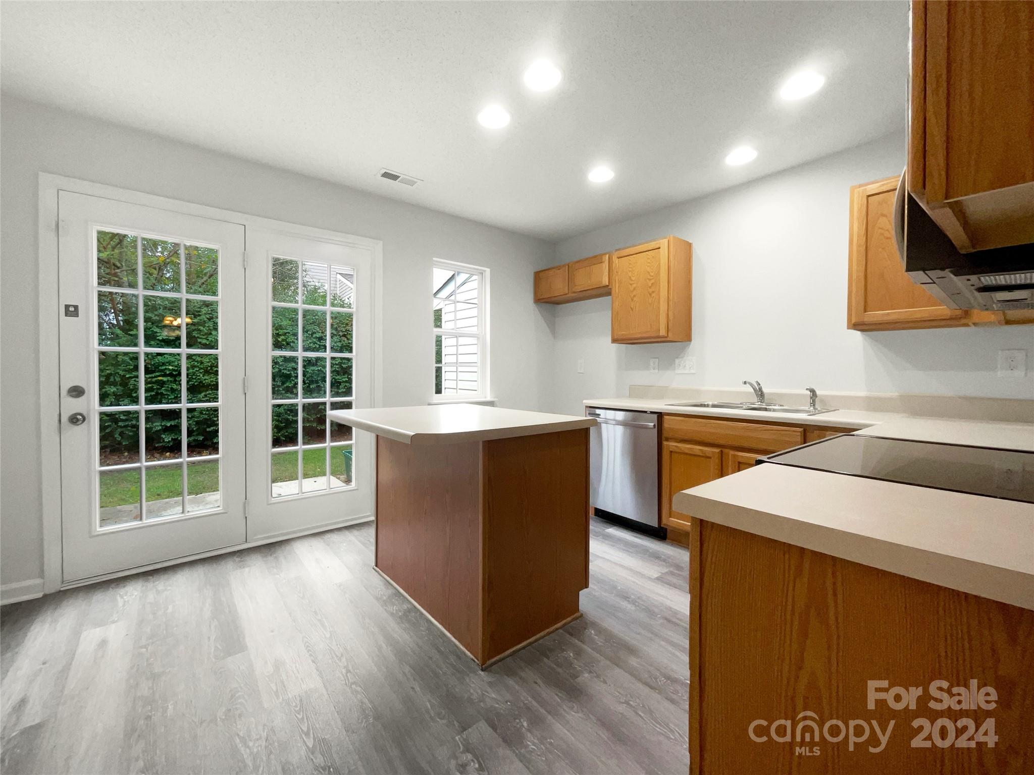 Windsor Trace - Residential