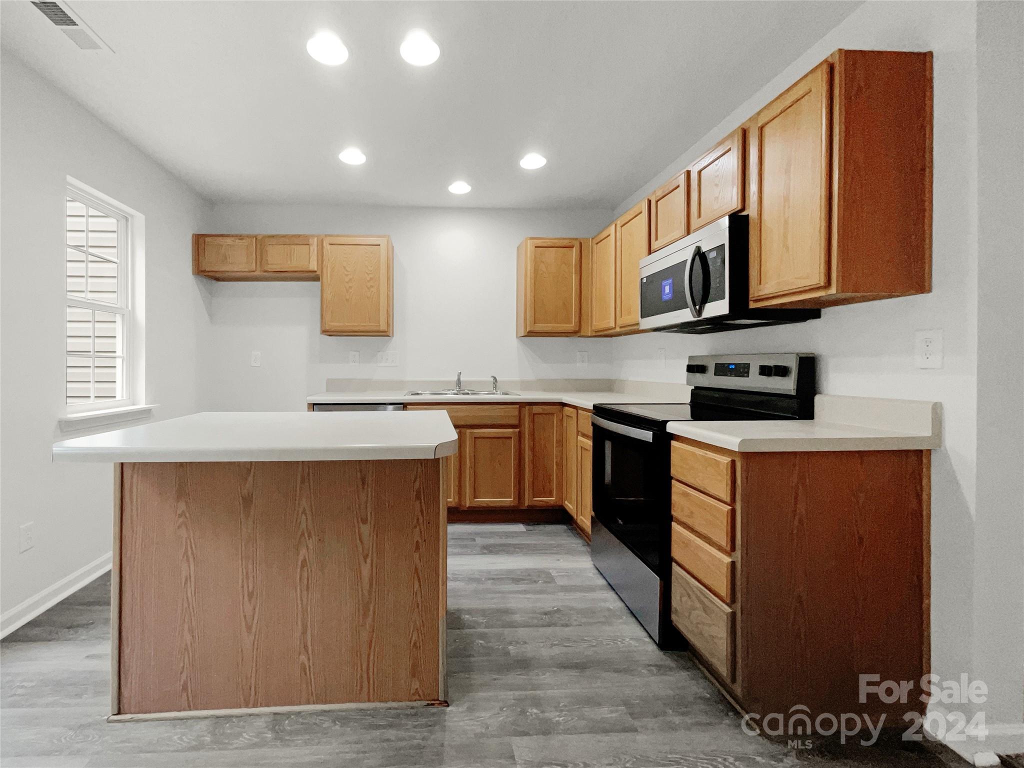 Windsor Trace - Residential