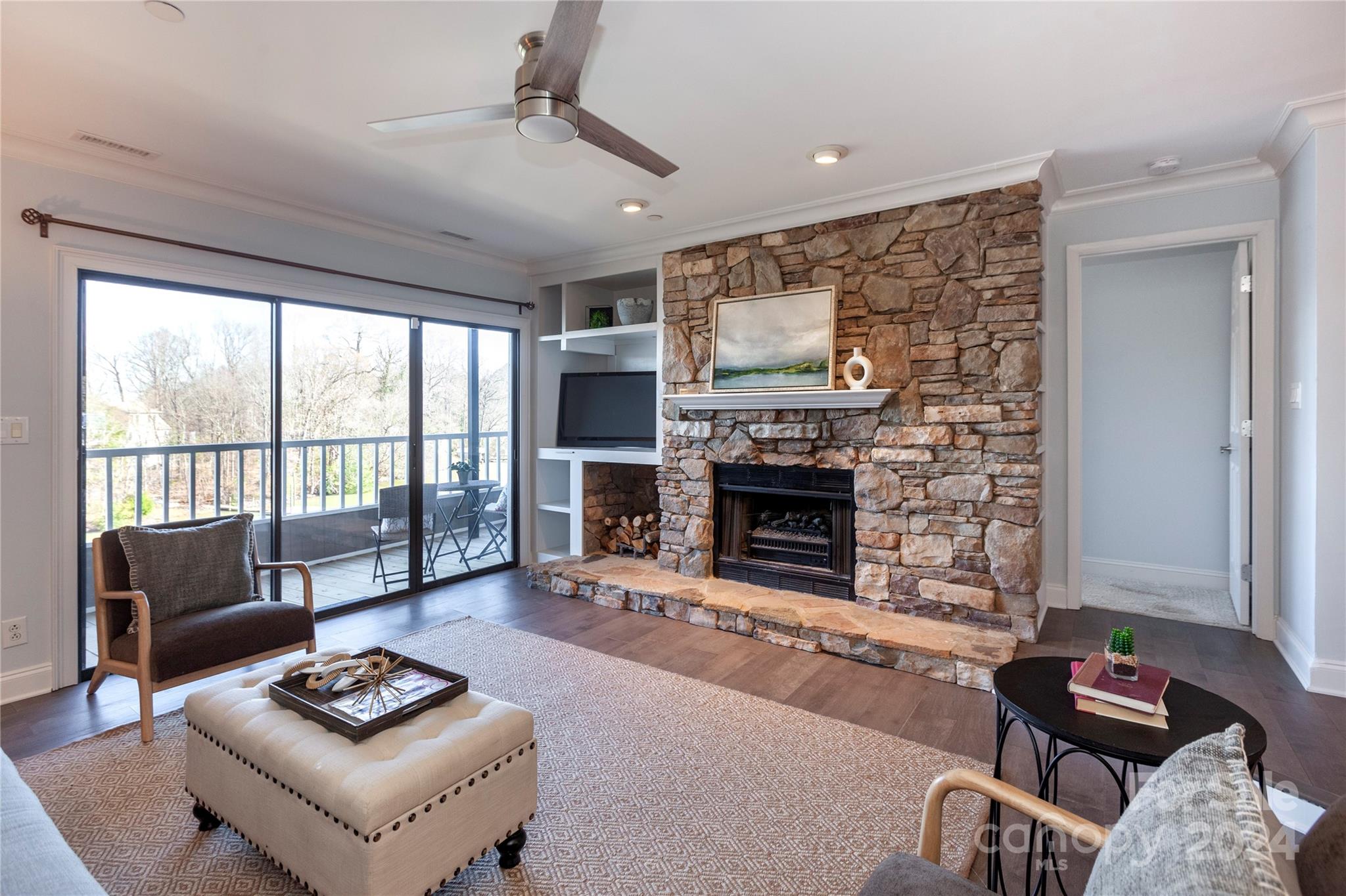 Emerald Point - Residential