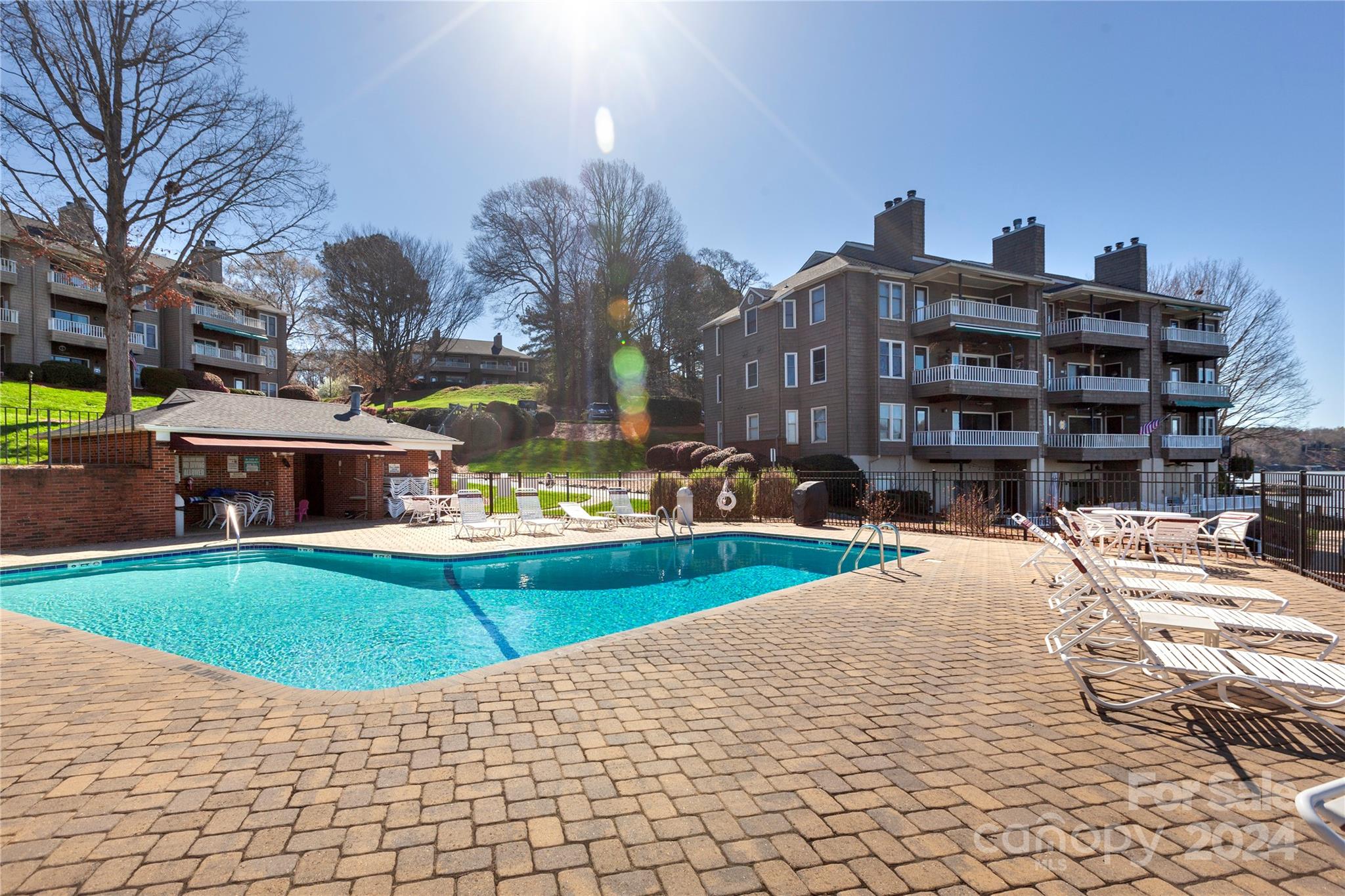 Emerald Point - Residential