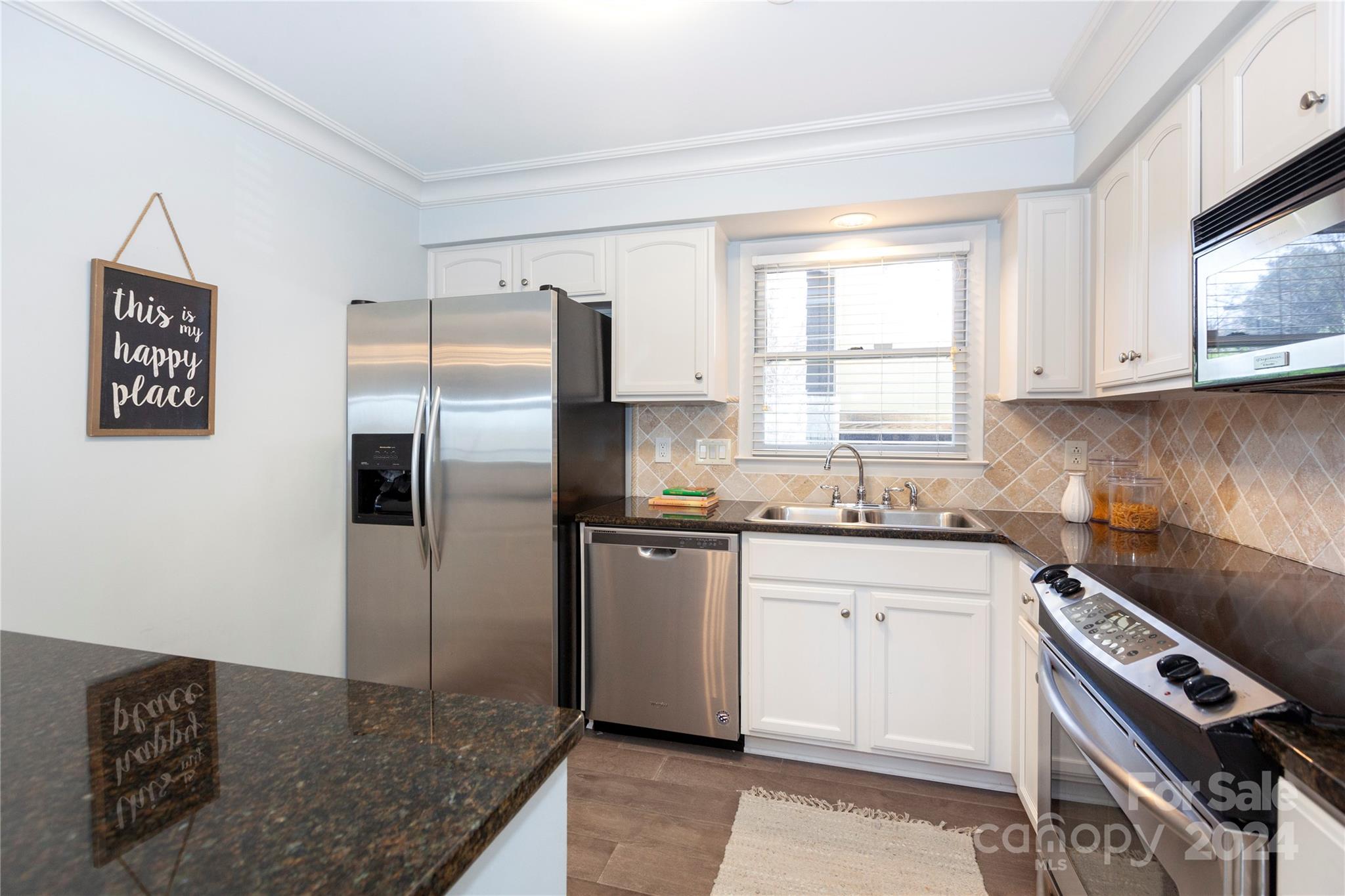 Emerald Point - Residential