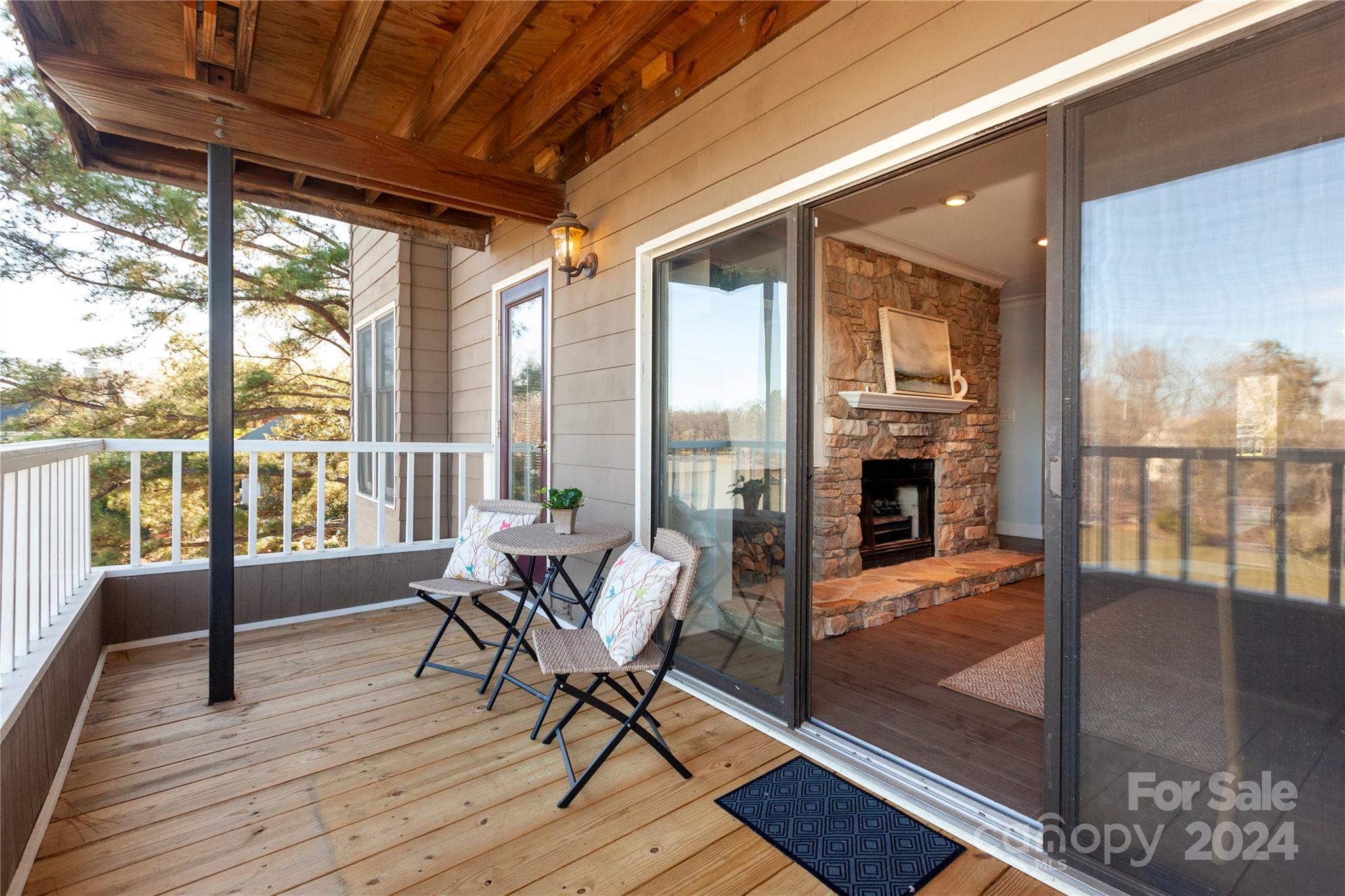 Emerald Point - Residential