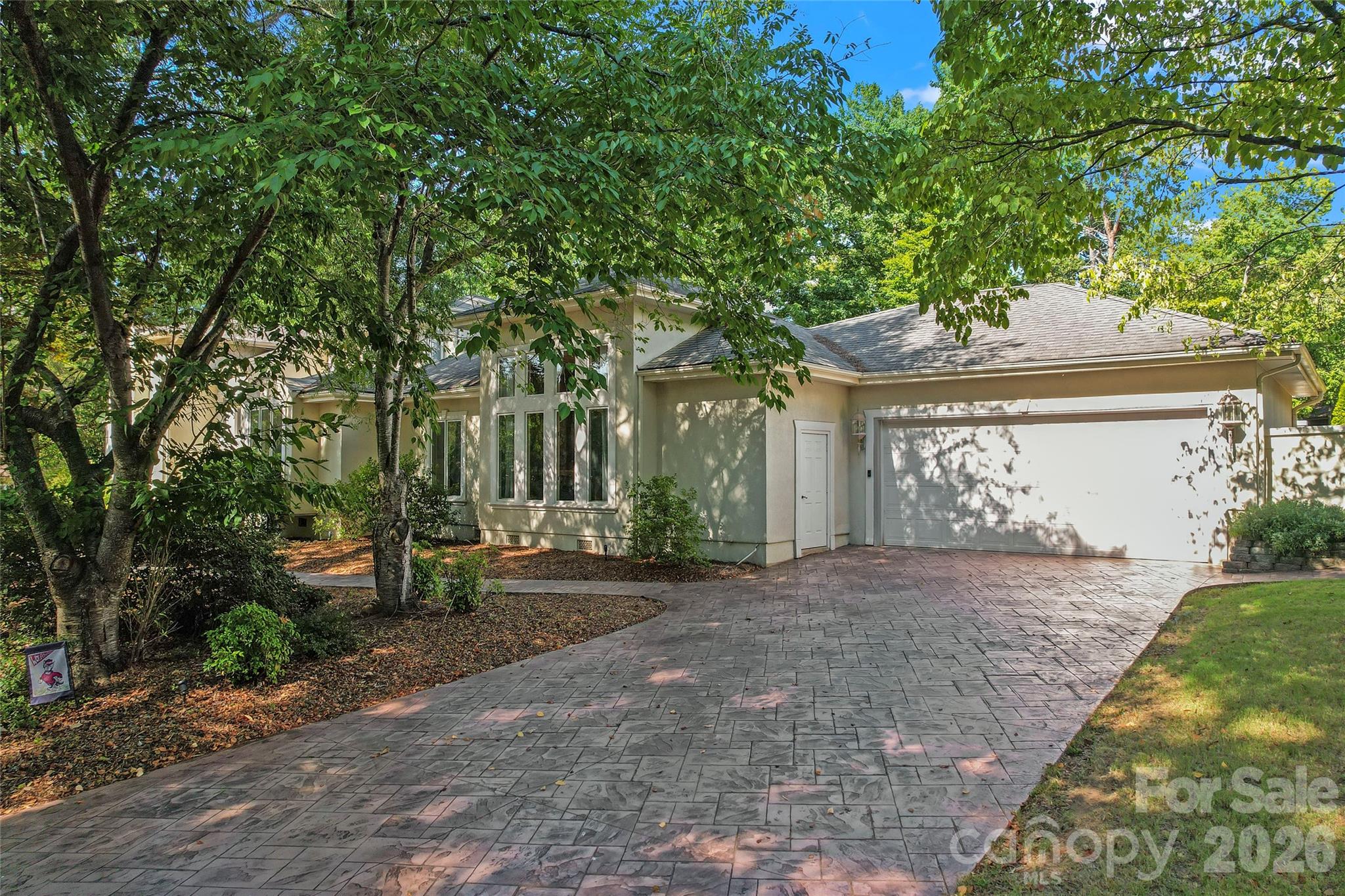 35 Heritage Drive