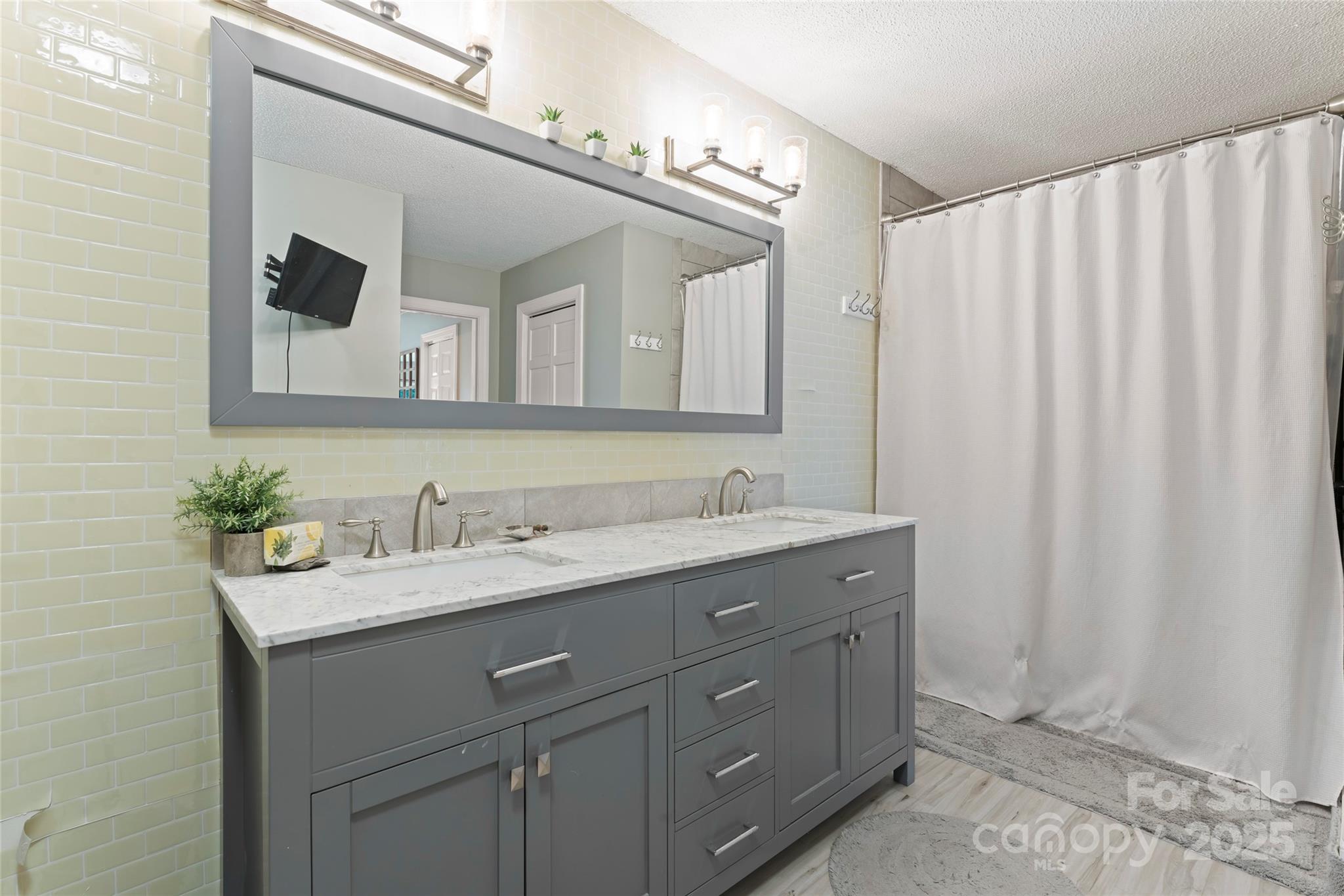 River Hills - Residential