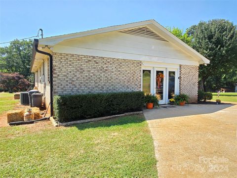 A home in Bostic