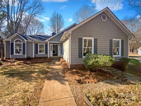 14106 Carriage Lake Drive Charlotte NC 28273