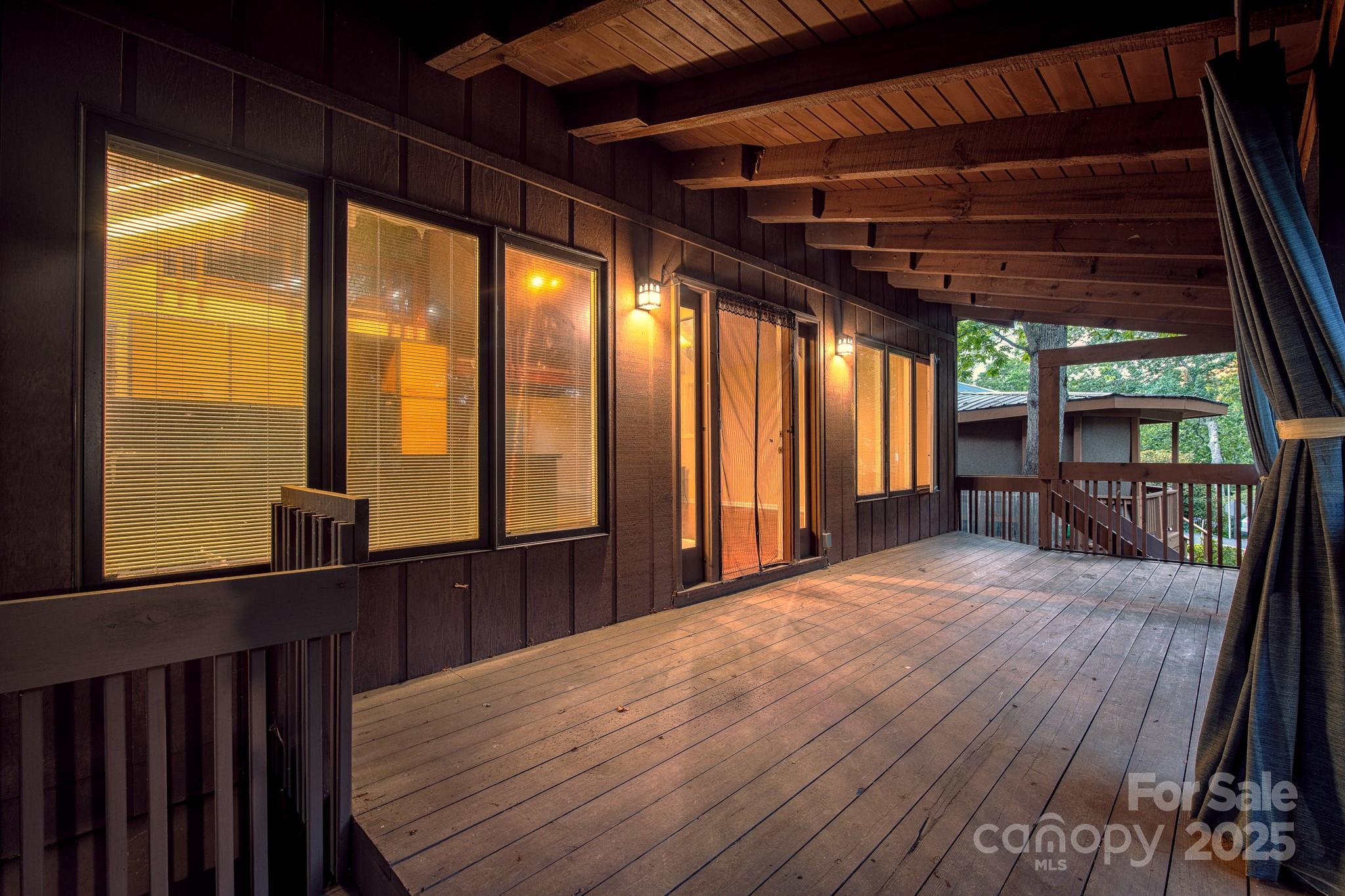 Linville Land Harbor - Residential