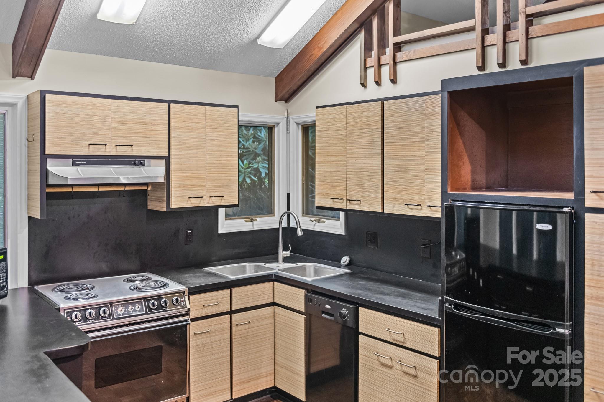 Linville Land Harbor - Residential