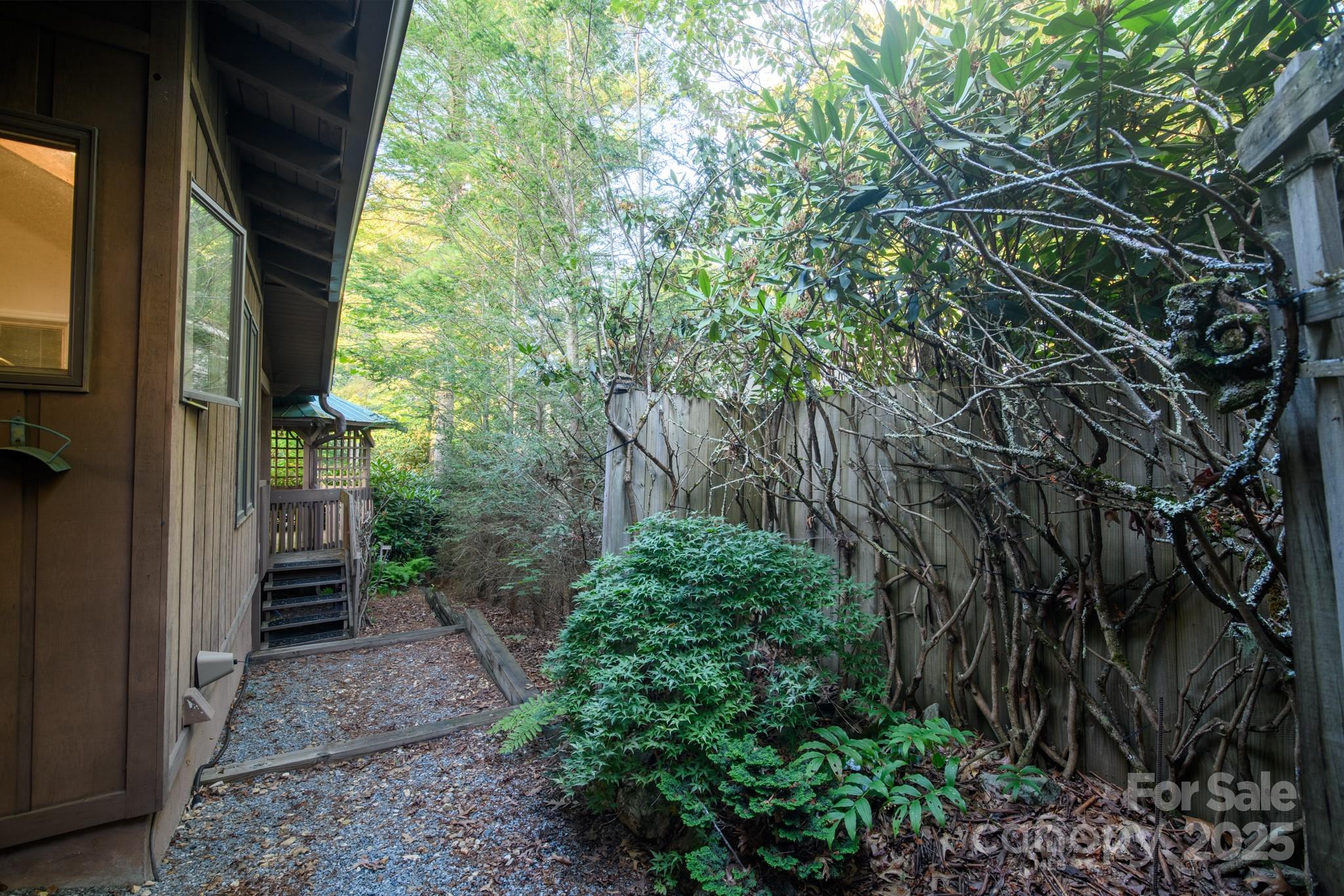 Linville Land Harbor - Residential