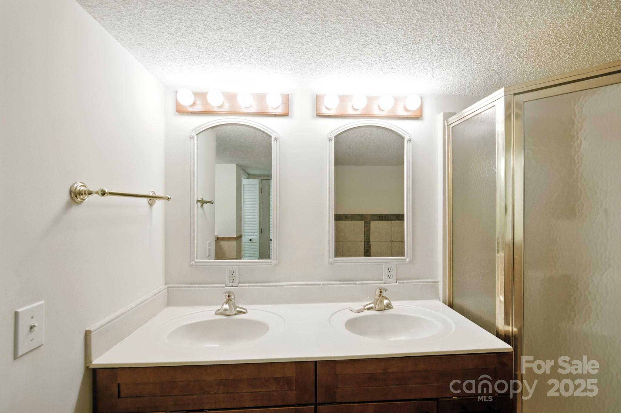 Linville Land Harbor - Residential