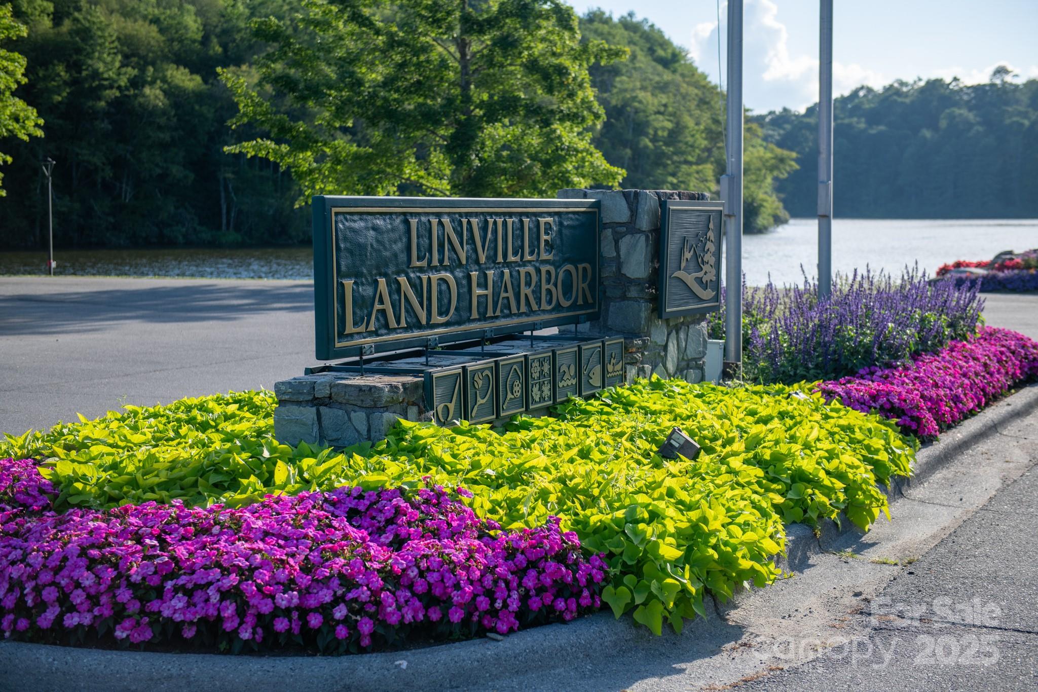 Linville Land Harbor - Residential
