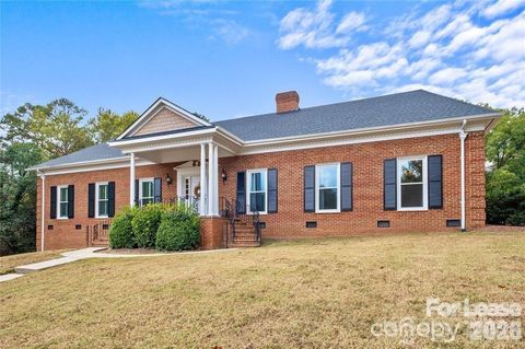 3900 Braxton Drive Charlotte NC 28226