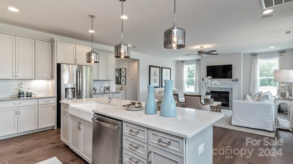 The Estates at Sugar Creek - Residential