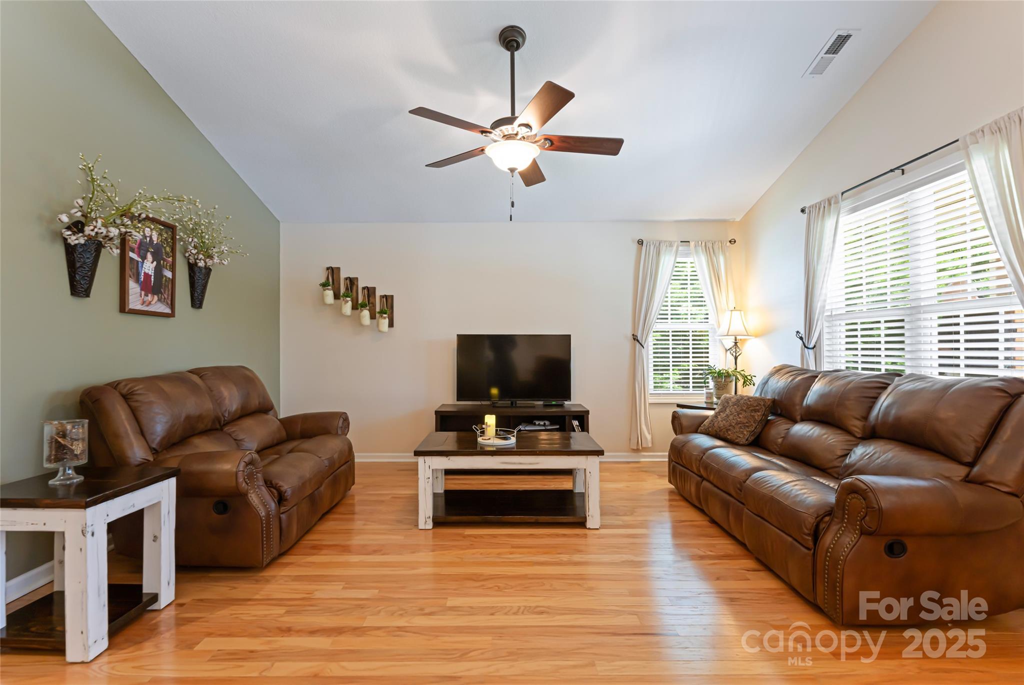 21 Dogwood Road