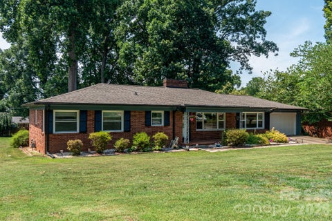 Photo of 117 Rockwood Lane, Statesville, NC 28677 (MLS # 4397169)