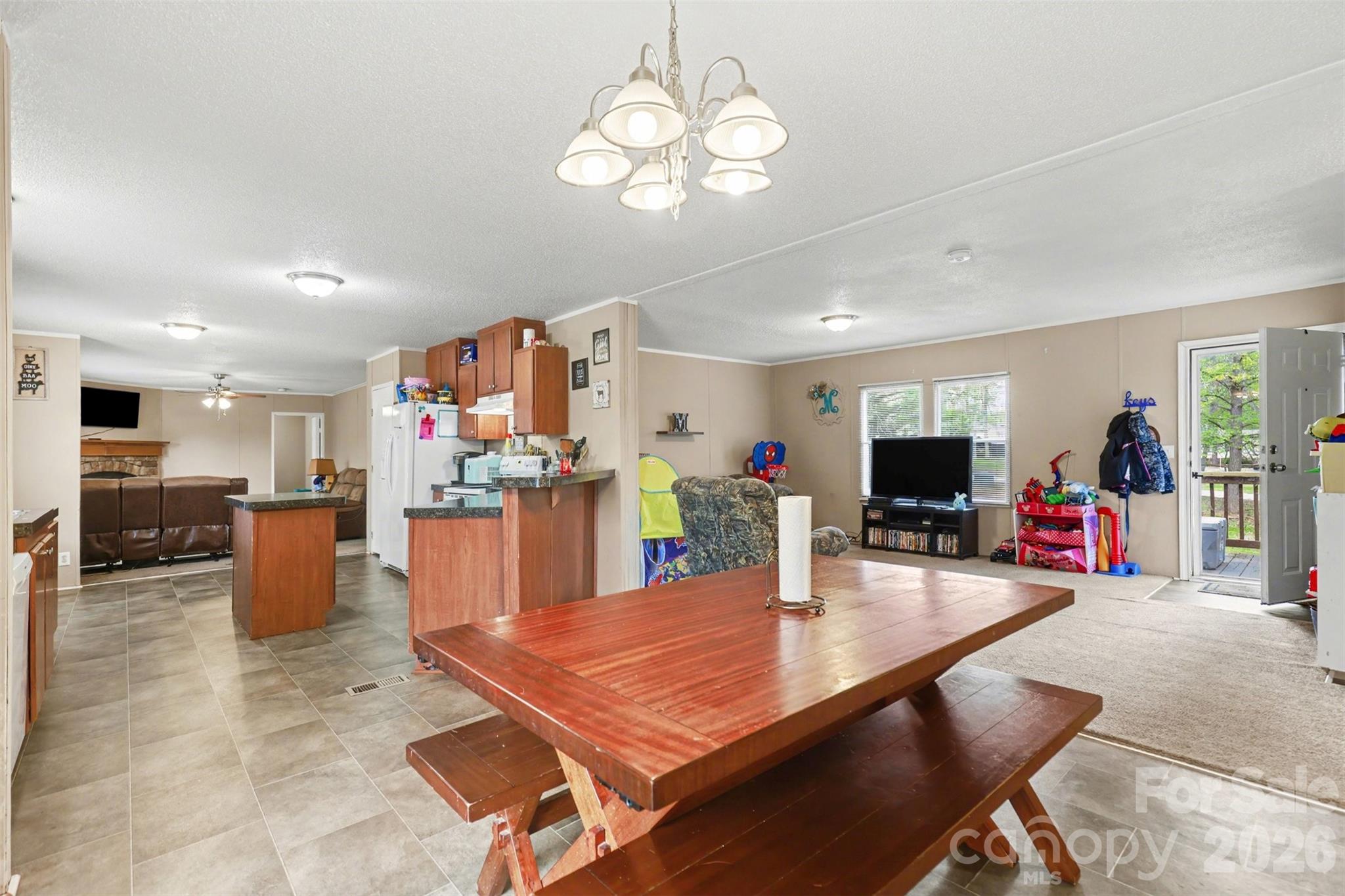 Pine Springs - Residential