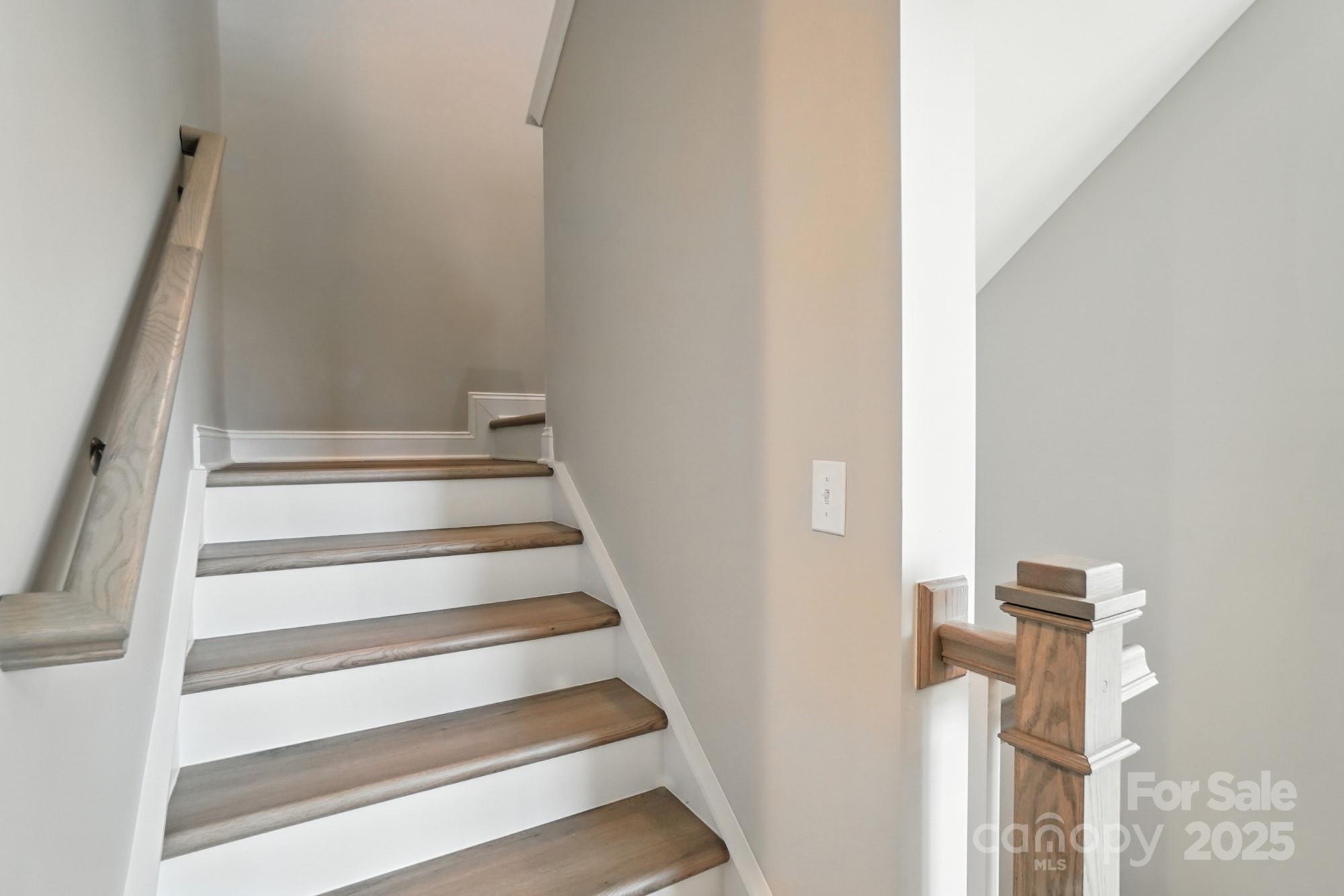 Townes At Wade Ardrey - Residential