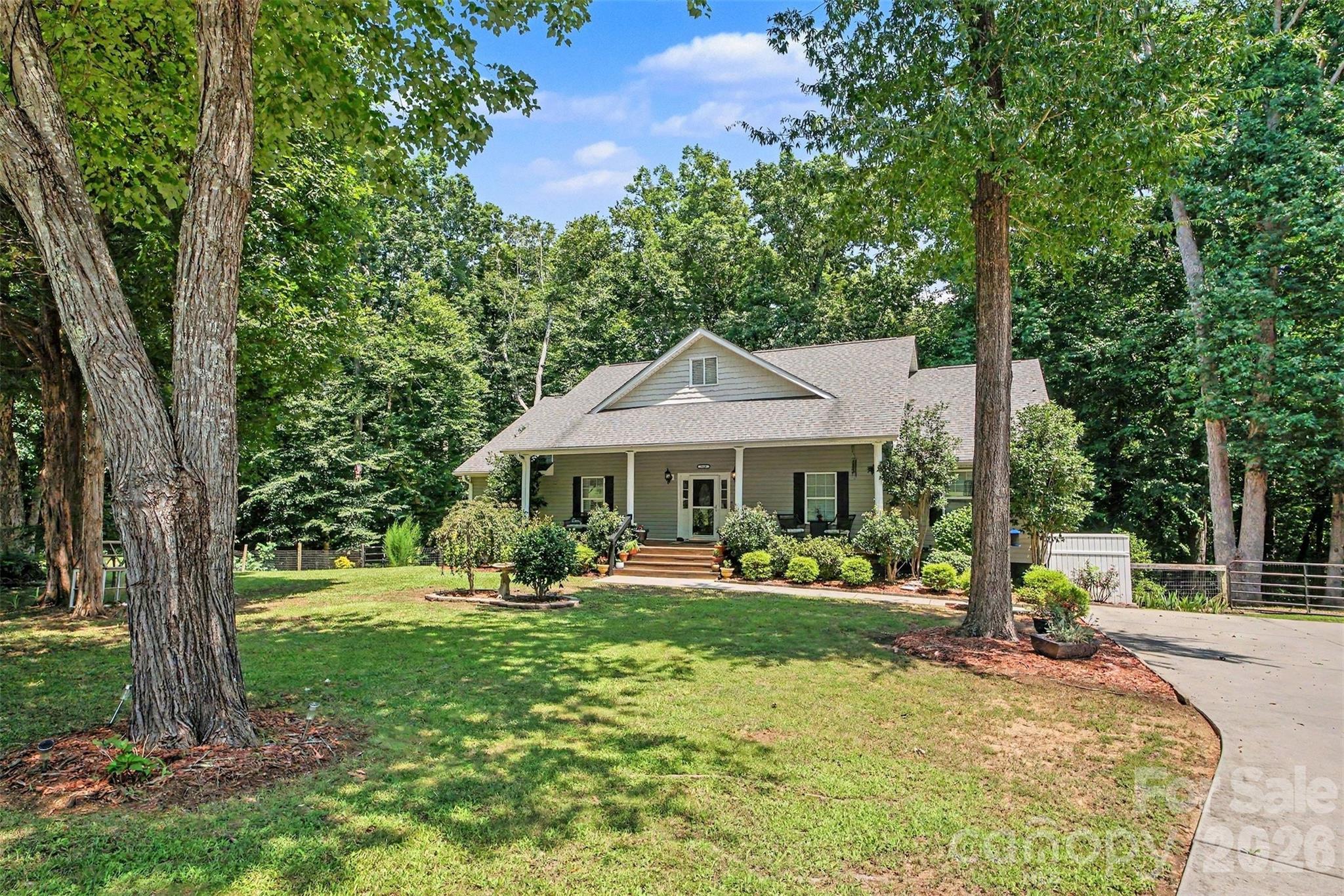 8446 Aqua Lane