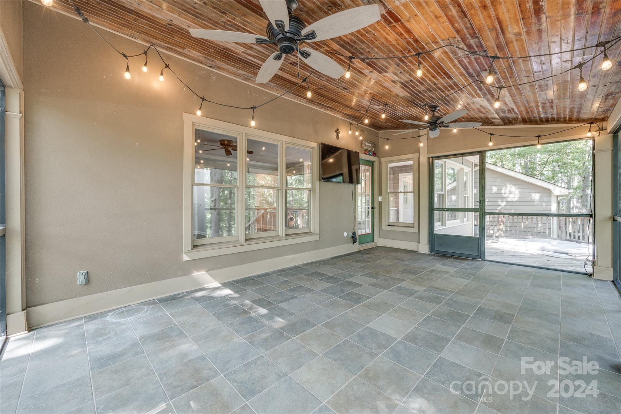 Crosswinds - Residential