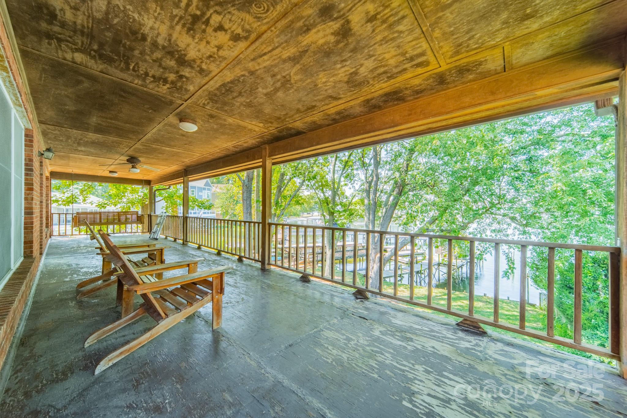 Island Forest - Residential