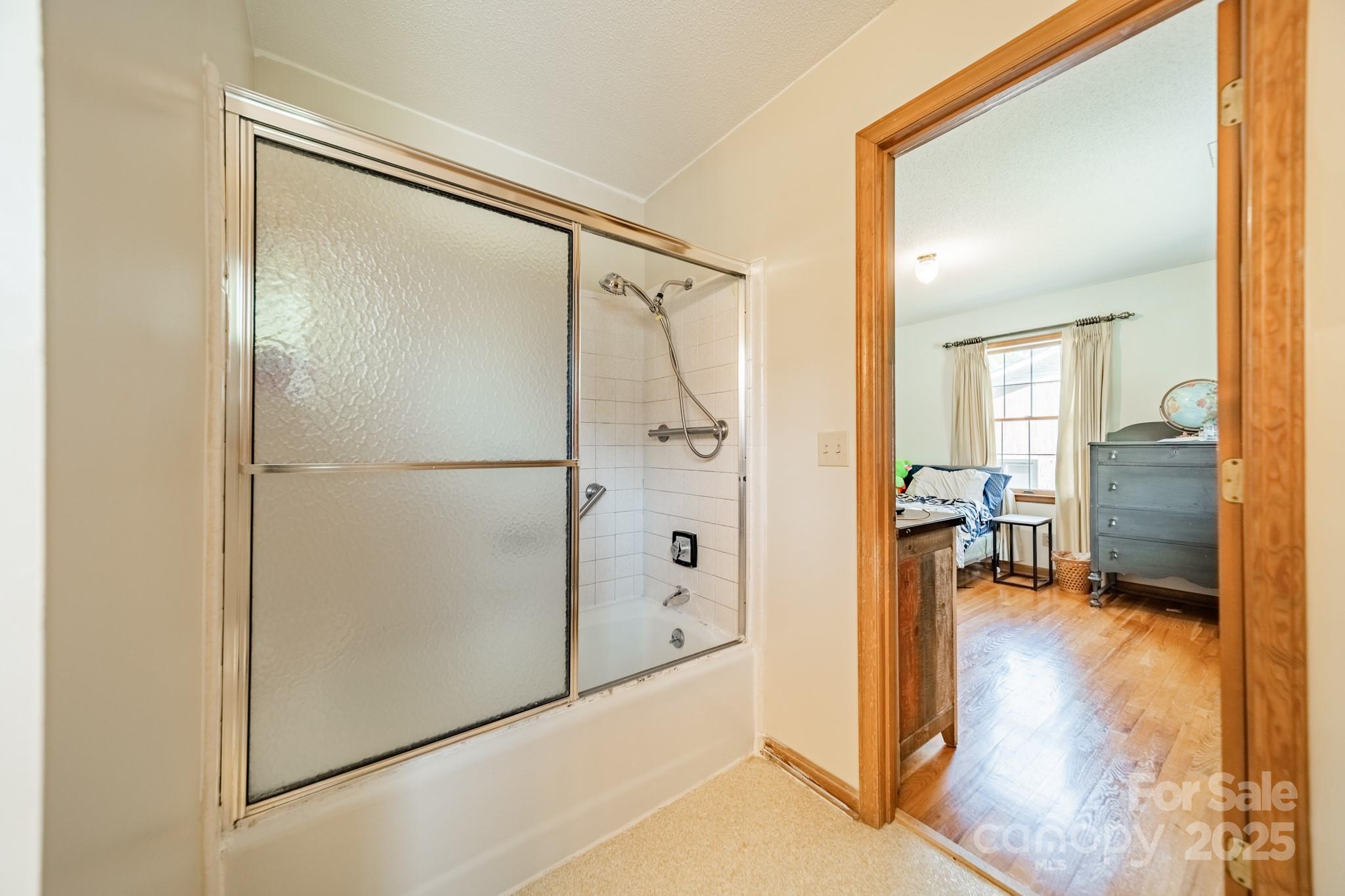 Island Forest - Residential