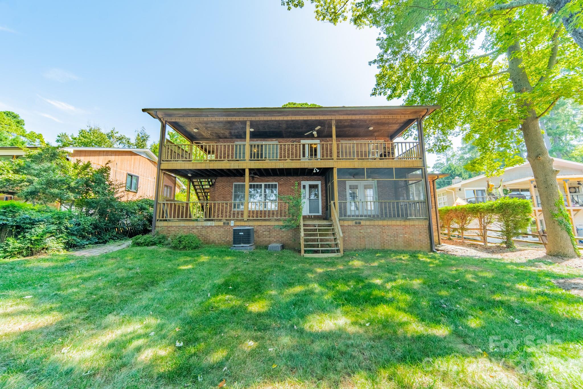 Island Forest - Residential