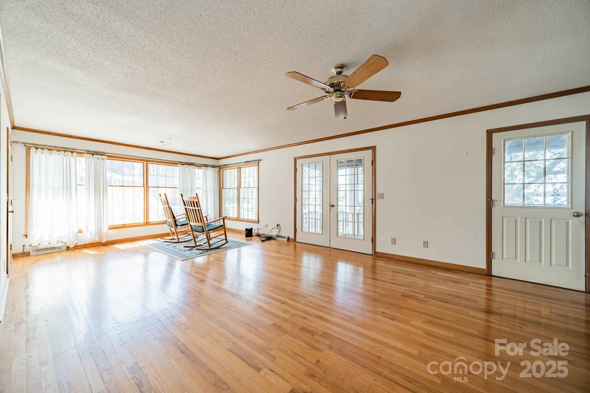 Island Forest - Residential