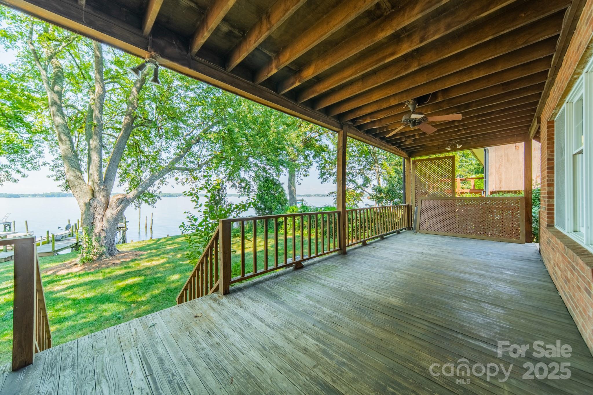 Island Forest - Residential