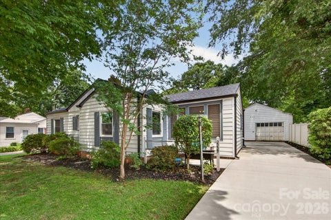 Photo of 2225 Ashley Road, Charlotte, NC 28208 (MLS # 4389591)