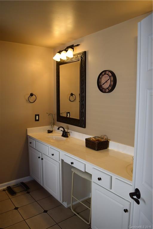 Old Stone Crossing - Residential