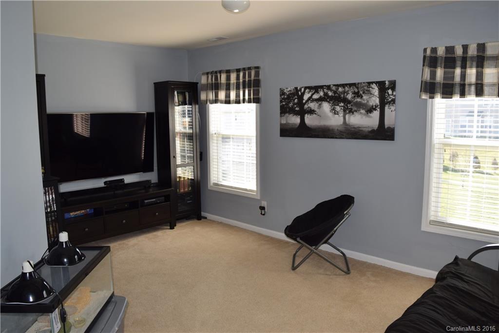 Old Stone Crossing - Residential