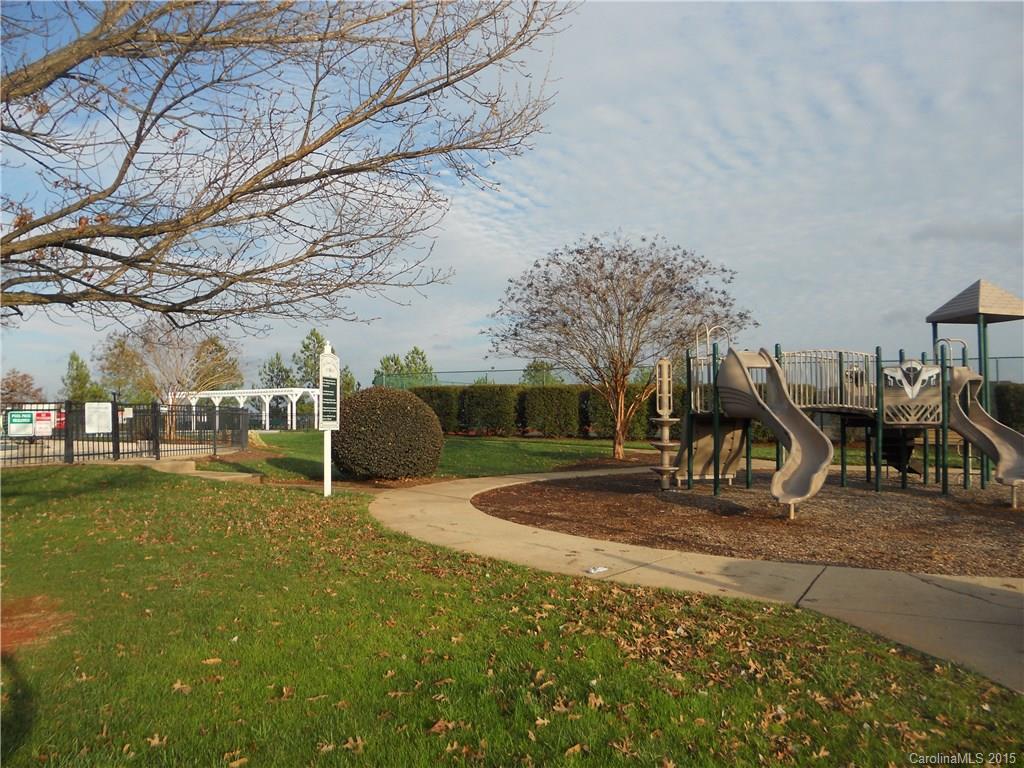 Old Stone Crossing - Residential