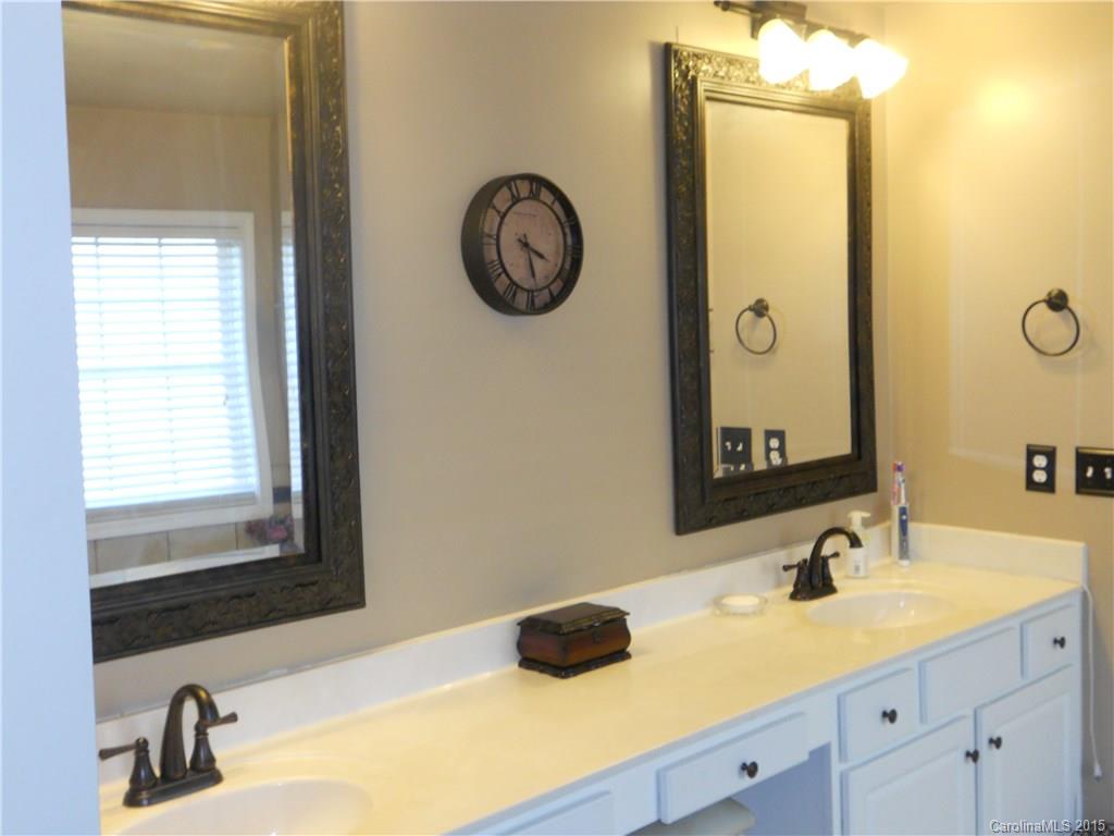 Old Stone Crossing - Residential