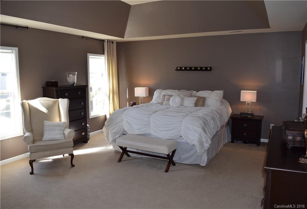 Old Stone Crossing - Residential