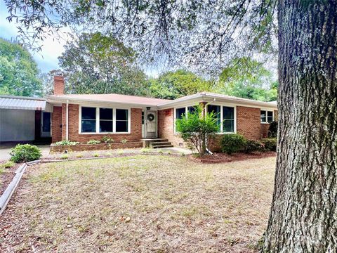 Photo of 520 Shearers Road, Mooresville, NC 28115 (MLS # 4311864)