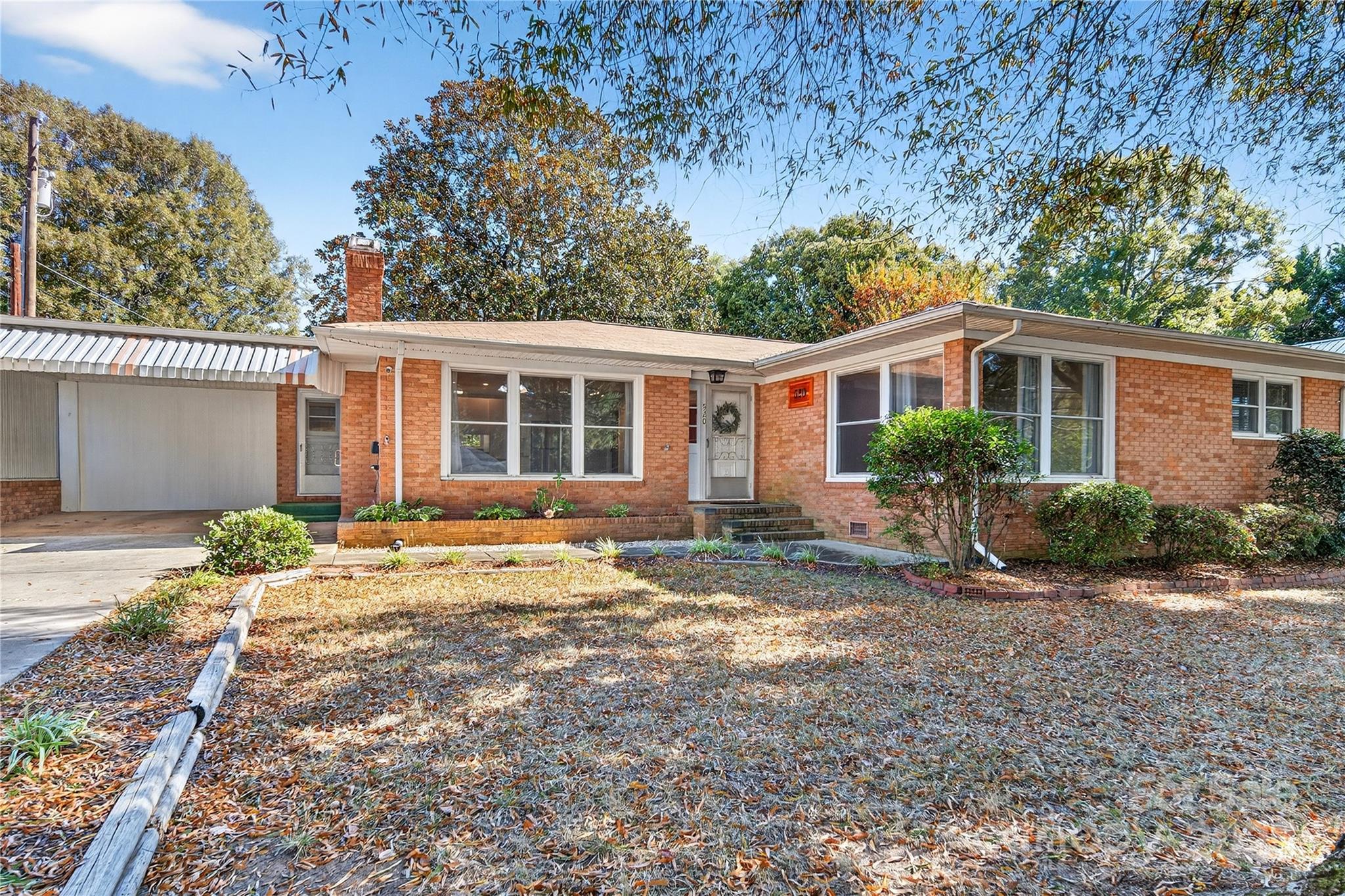 520 Shearers Road