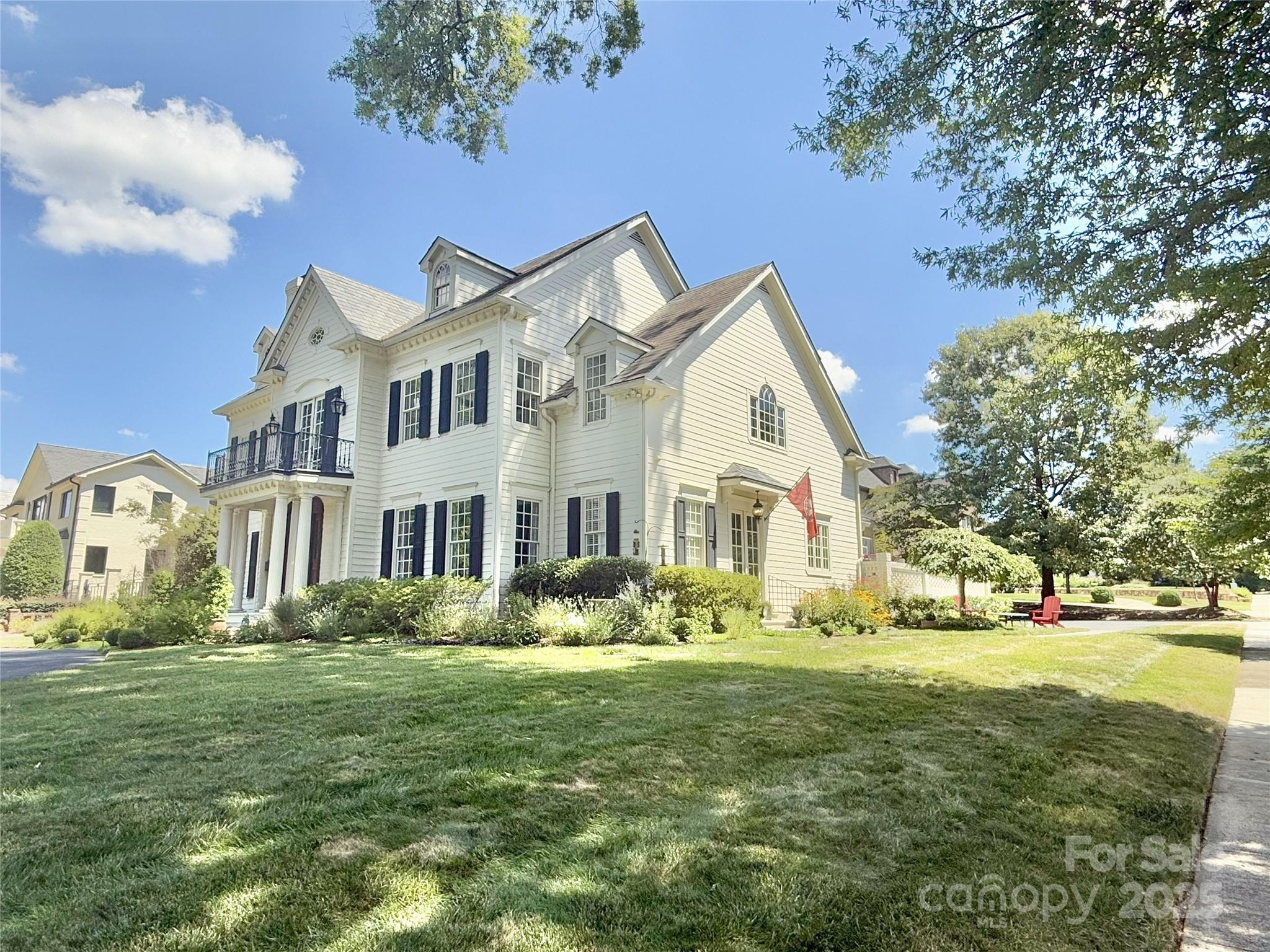 1869 Queens Road W