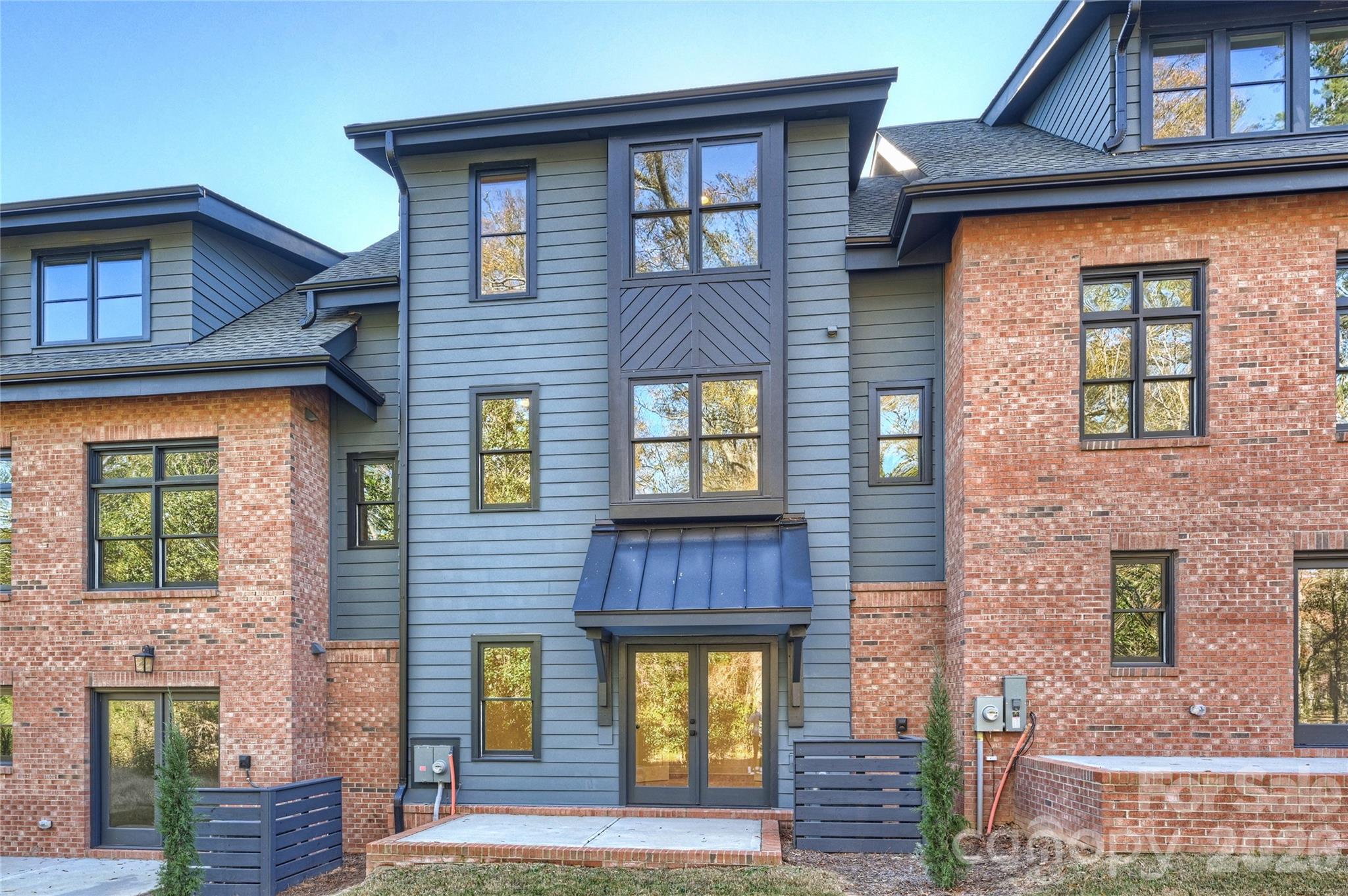 3143 Colyer Place