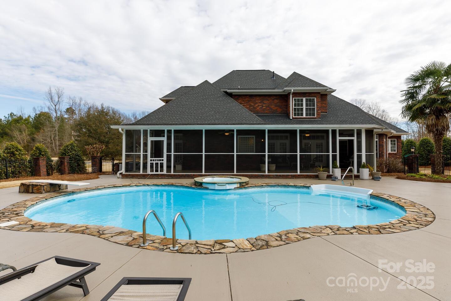1038 Rolling Park Lane