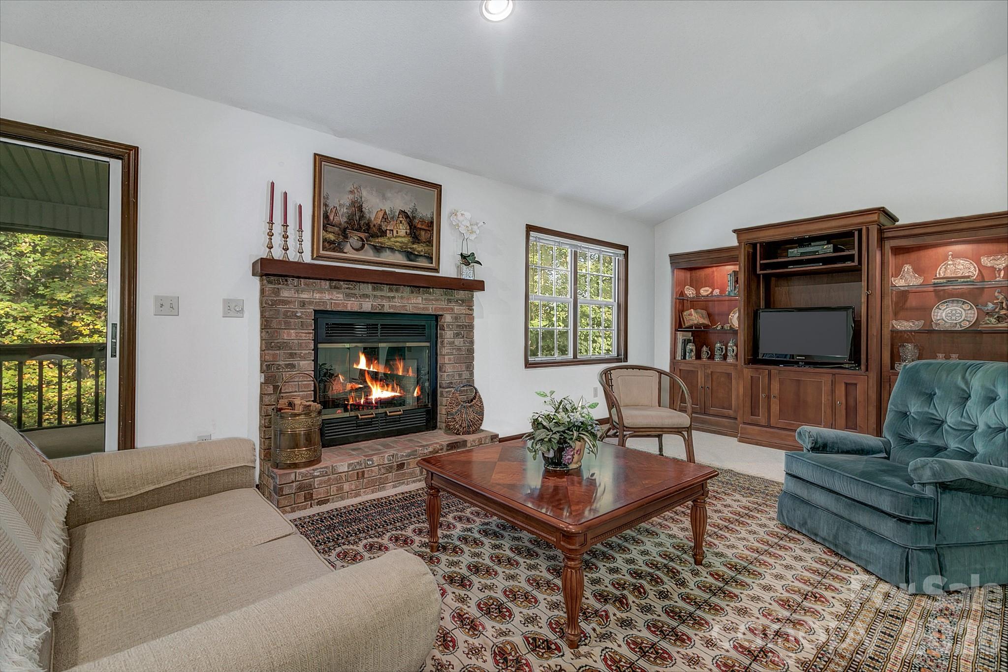 3111 Essex Path