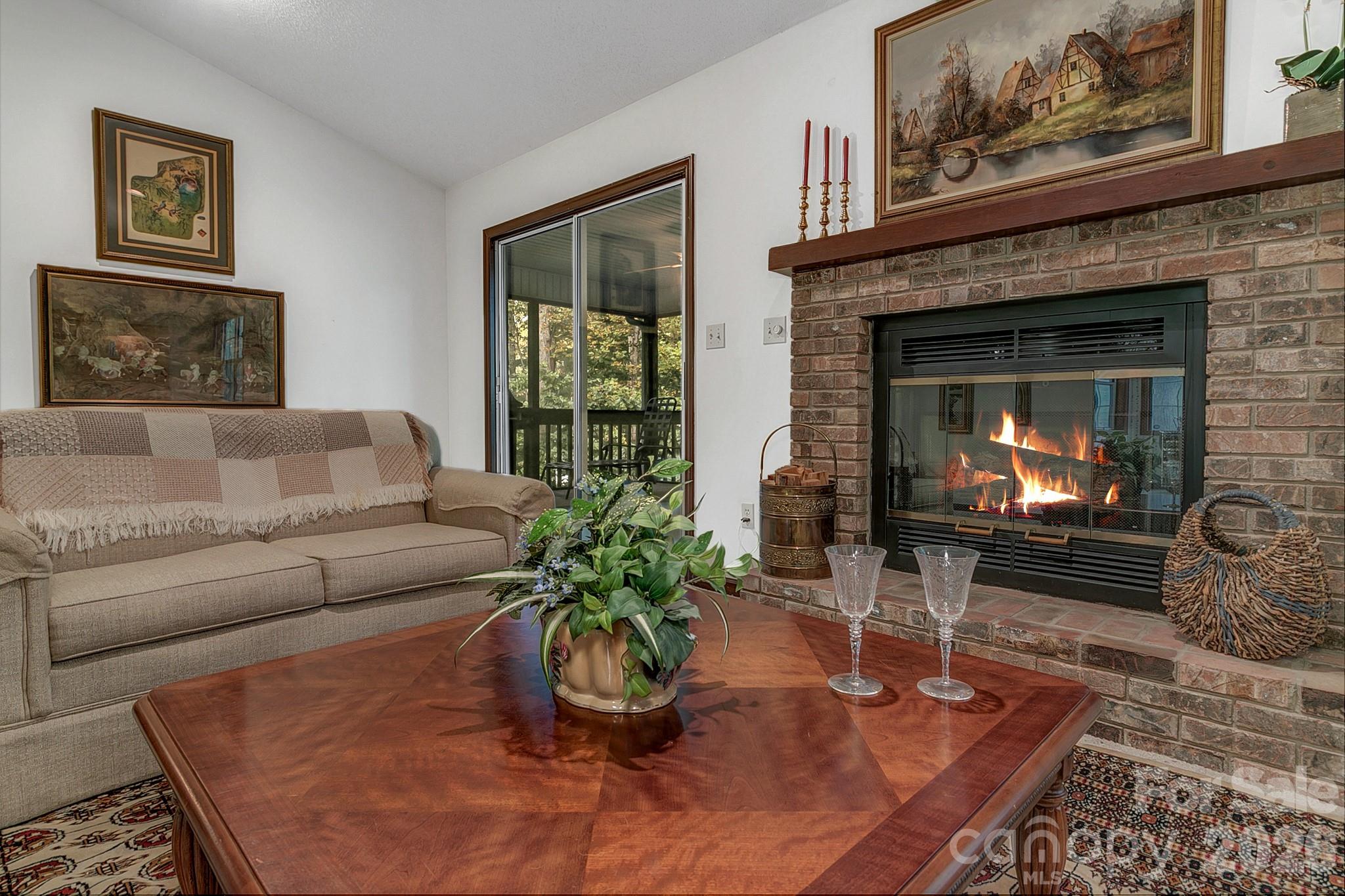 3111 Essex Path