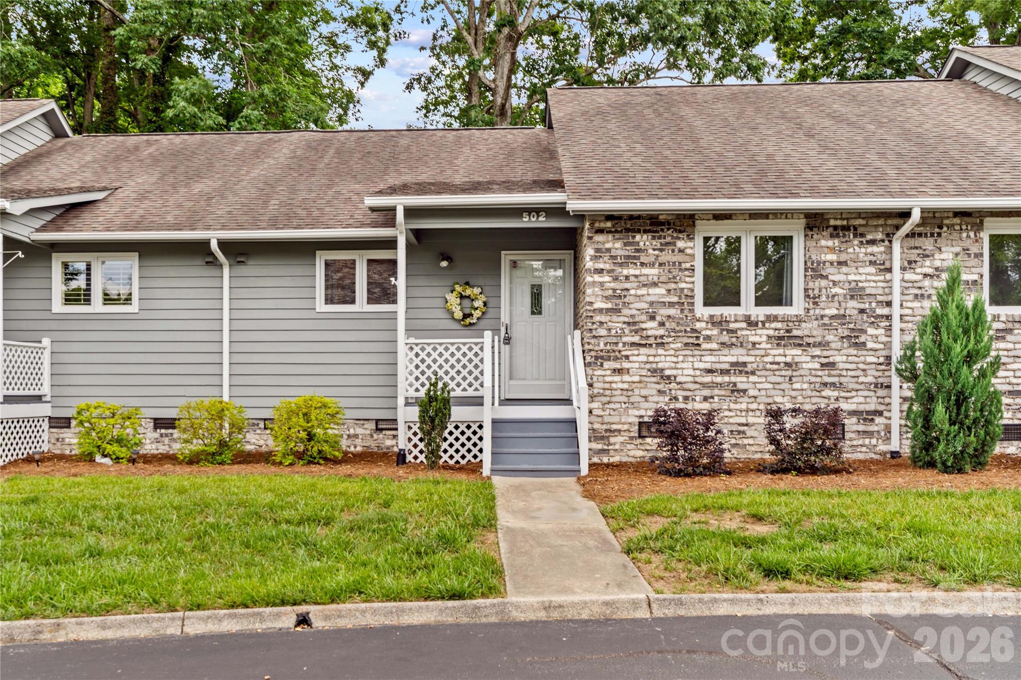 502 Wellington Hills Circle
