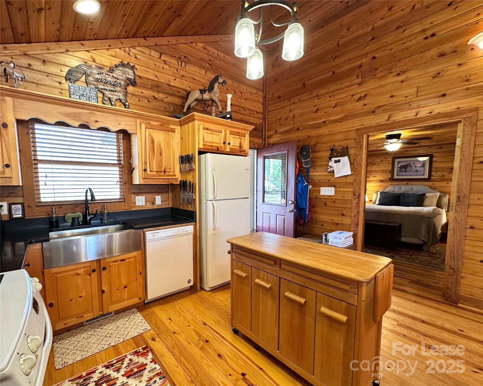 Lake Adger - Residential Lease