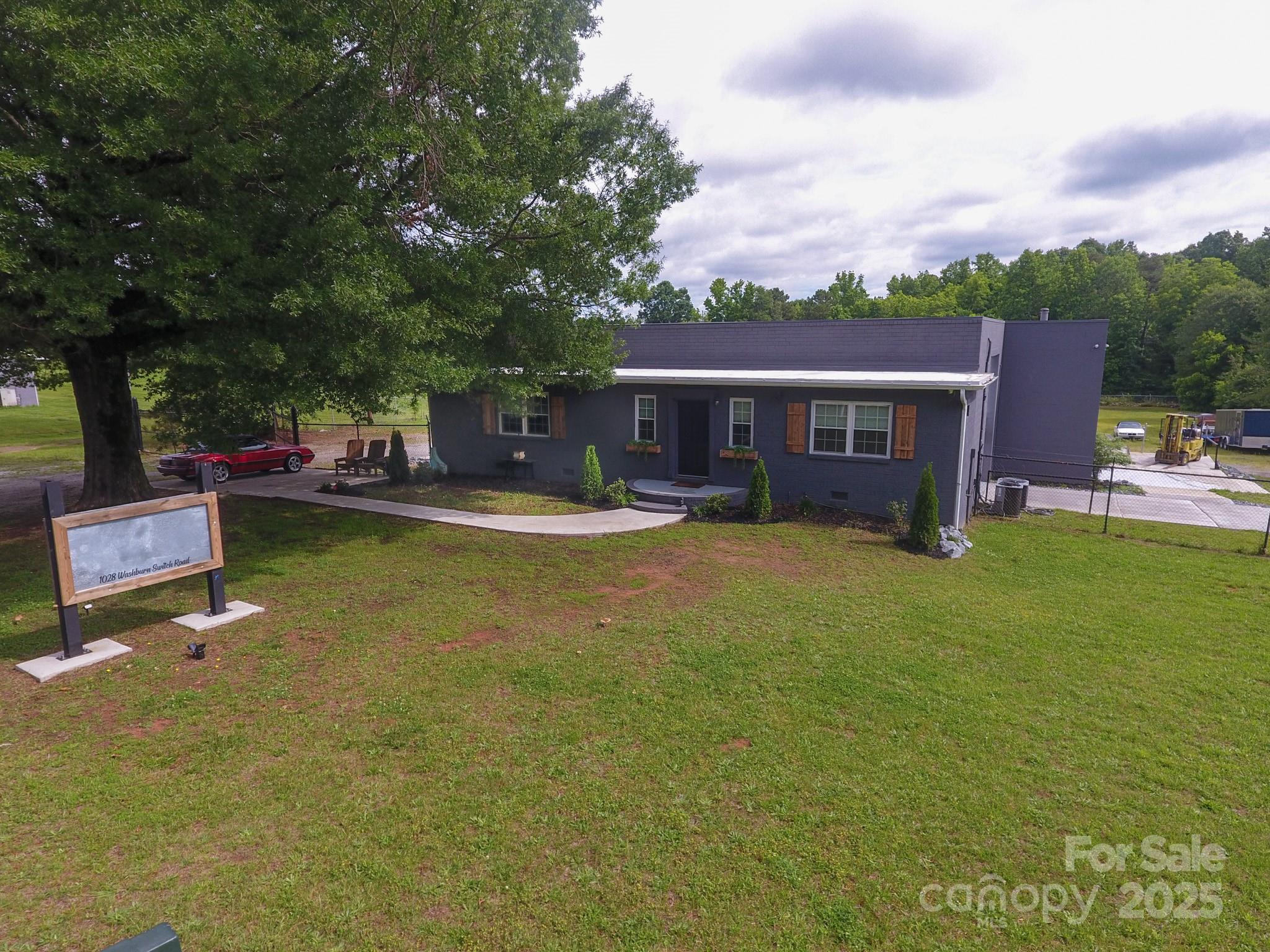 1028 Washburn Switch Road