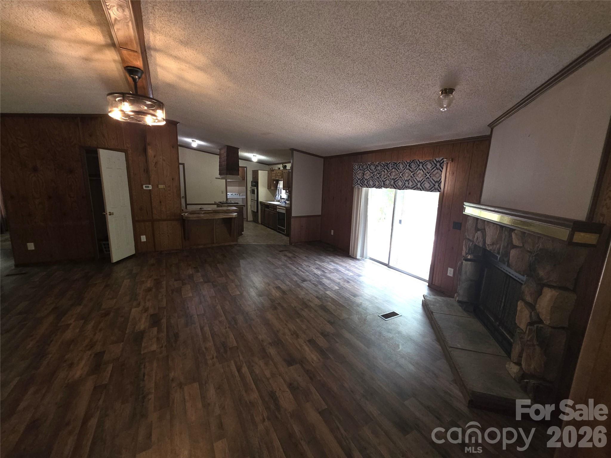 1340 Bowling Green Drive