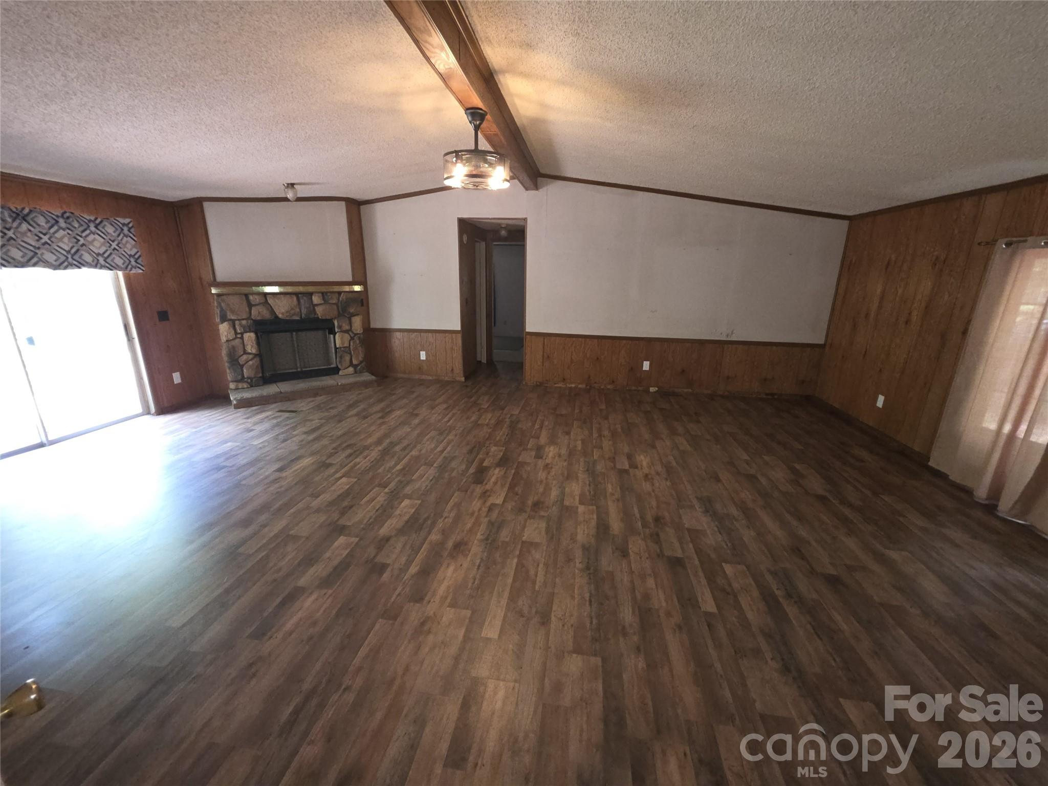 1340 Bowling Green Drive