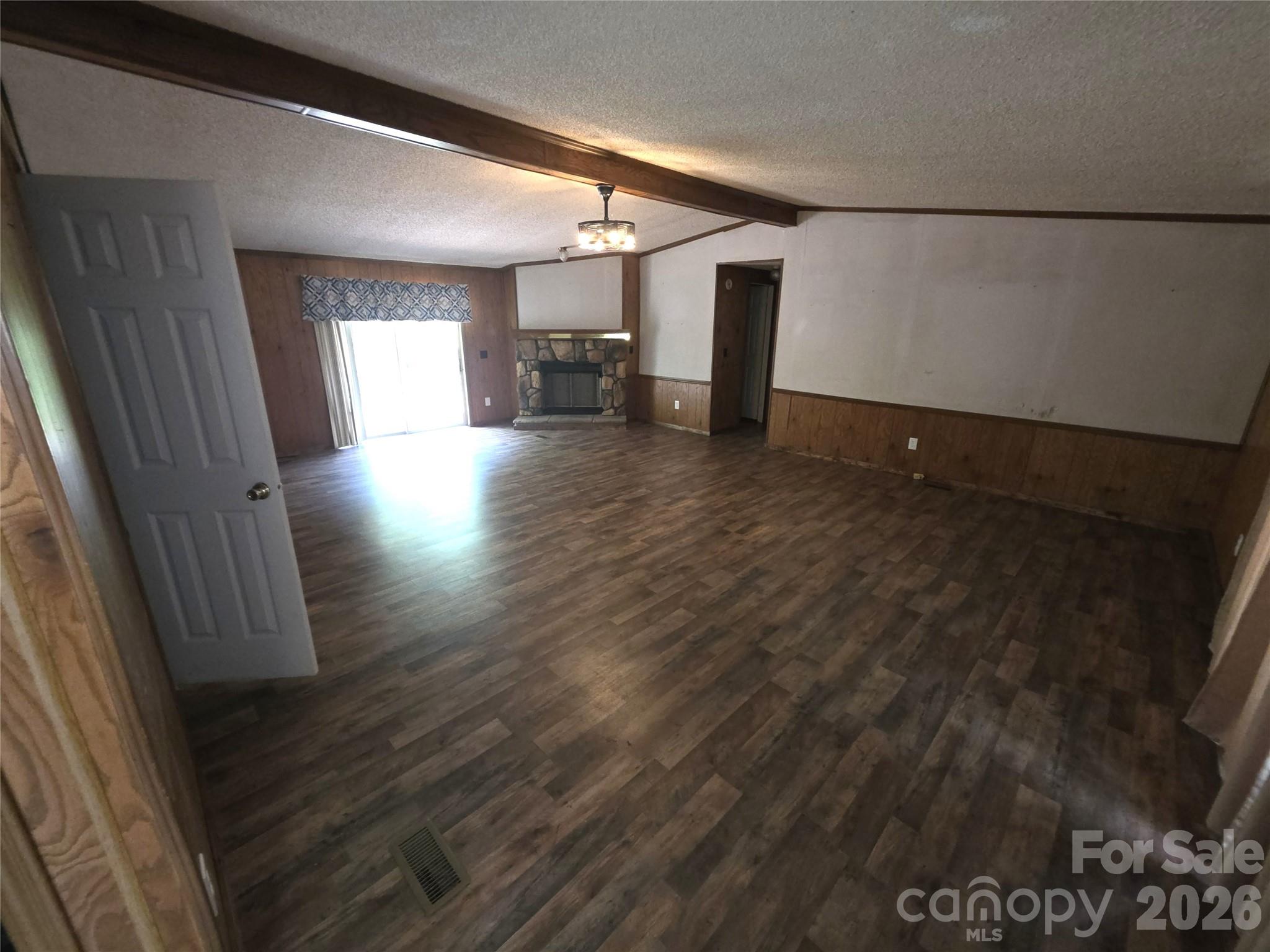 1340 Bowling Green Drive