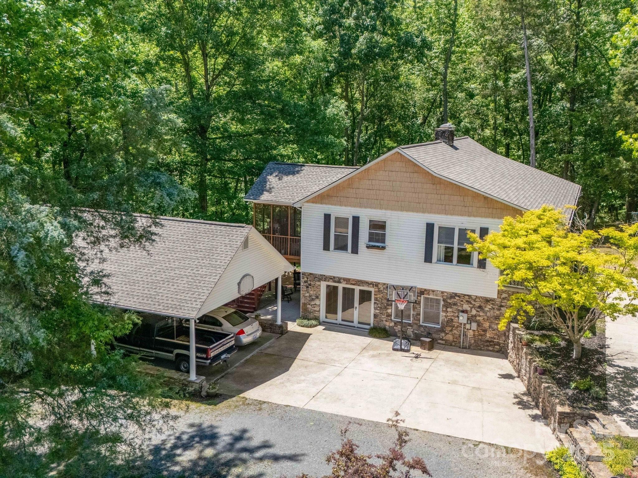 2988 Parks Lafferty Road